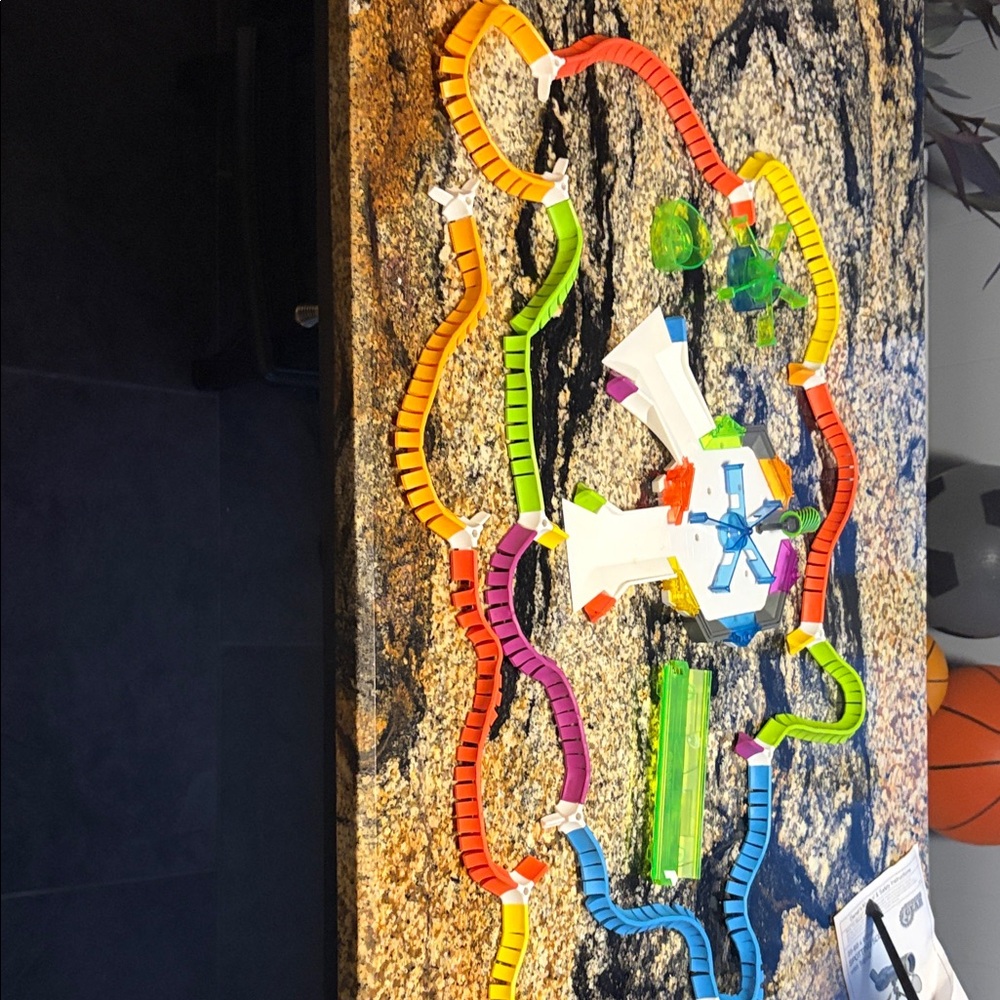 Hexbug Nano Track with included Hex bugs